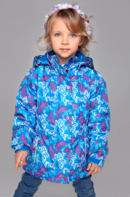Ветровка «Первые бабочки» Ветровка «Первые бабочки» — стильная куртка c капюшоном для девочек.